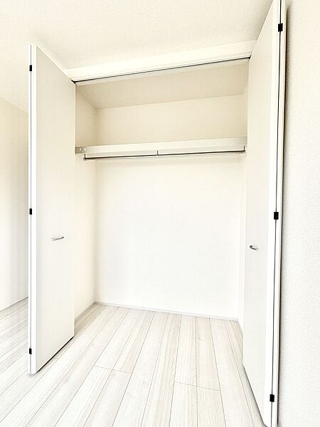たっぷりの収納スペースで快適に暮らせそう