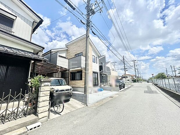見通しの良さとともに、街並みに開放感を与えてくれます。