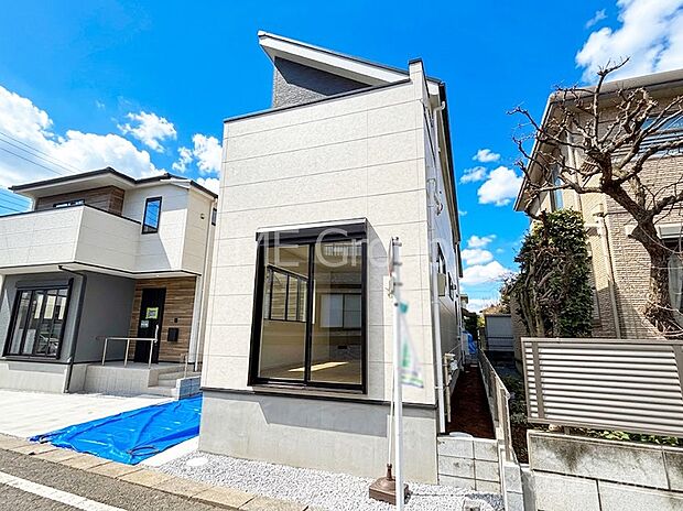 溢れる陽光でご家族の笑顔も輝く