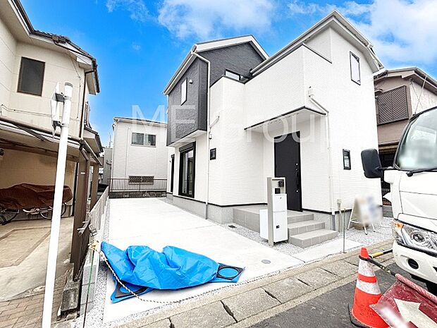 家族の絆深まる対面キッチン&リビングイン階段を採用した間取りプラン!