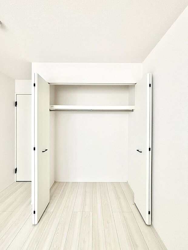 たっぷりの収納スペースで快適に暮らせそう