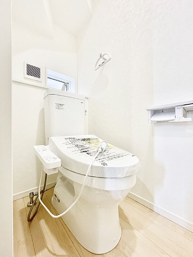 トイレは温水洗浄機能付き
