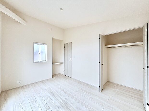 子供部屋にもおすすめな収納スペースたっぷりの居室