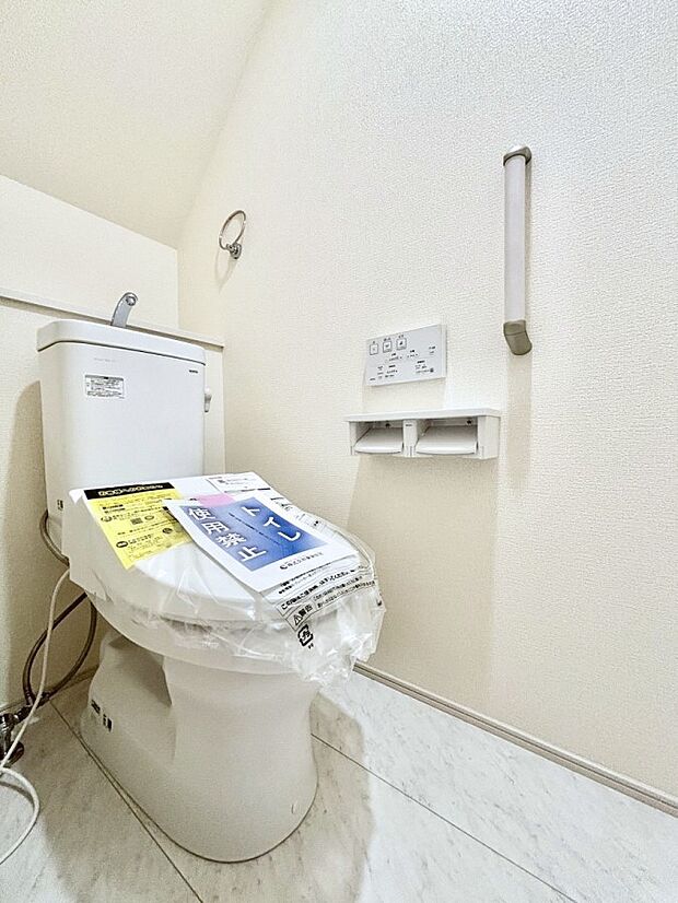 トイレは1階と2階それぞれに配置されていてとても便利です。 
