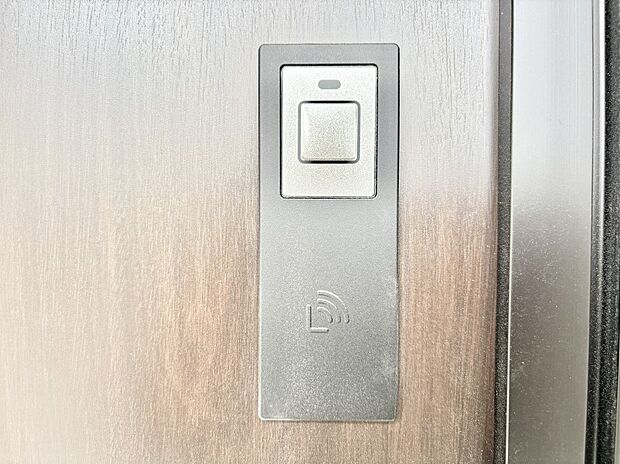 ラクラク開錠！スマートコントロールキー。