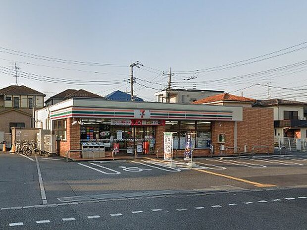 コンビニ 700m セブン-イレブン さいたま中尾店