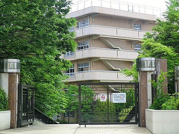 中学校 1900m さいたま市立三室中学校