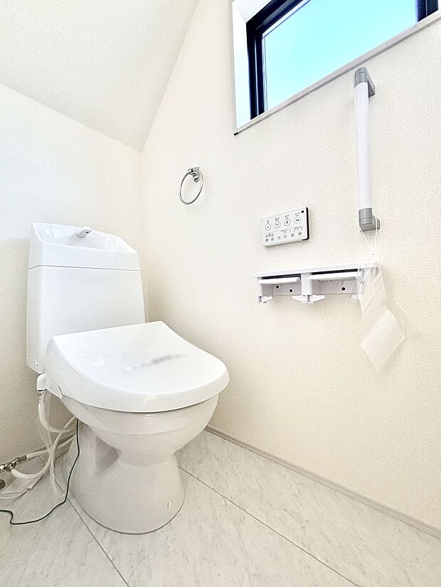 トイレは1階と2階それぞれに配置されていてとても便利です。 