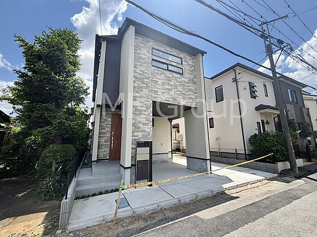 たっぷりの陽光と心地よい風が舞い込む住まい
