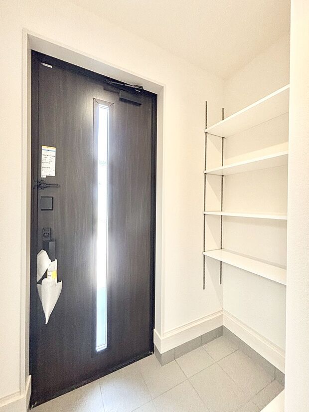家族の帰宅やお客様をあたたかく迎える玄関
