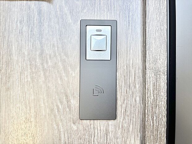 ラクラク開錠!スマートコントロールキー。