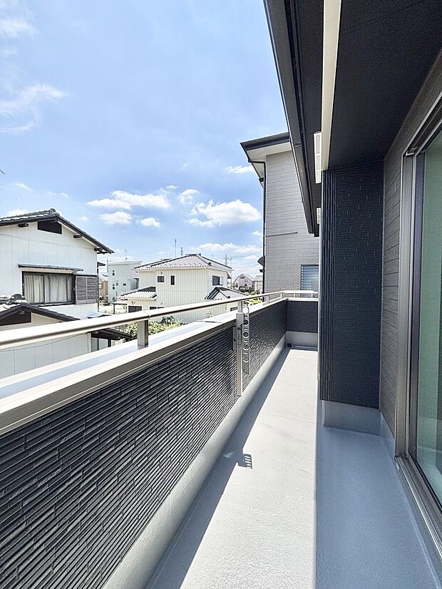 風通しの良いバルコニー
