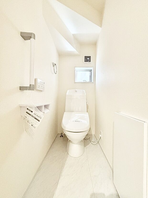 トイレは温水洗浄機能付き