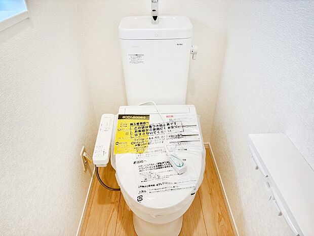 白を基調とした清潔感のある落ち着ける空間