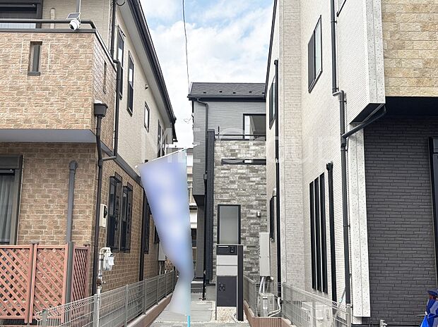 溢れる陽光でご家族の笑顔も輝く