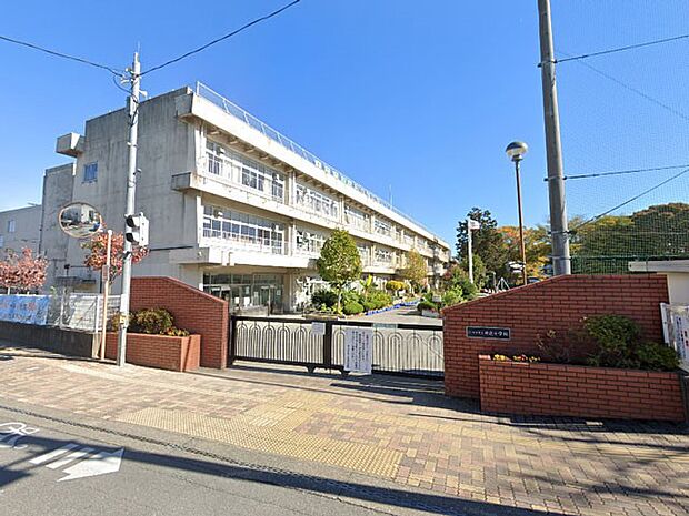 小学校 750m さいたま市立日進小学校
