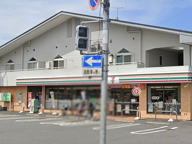 コンビニ 351m セブン-イレブン さいたま大宮日進1丁目店