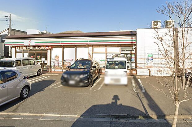 コンビニ 430m セブン-イレブン 浦和桜田2丁目店