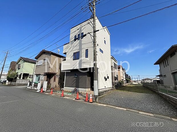 見通しの良さとともに、街並みに開放感を与えてくれます。 