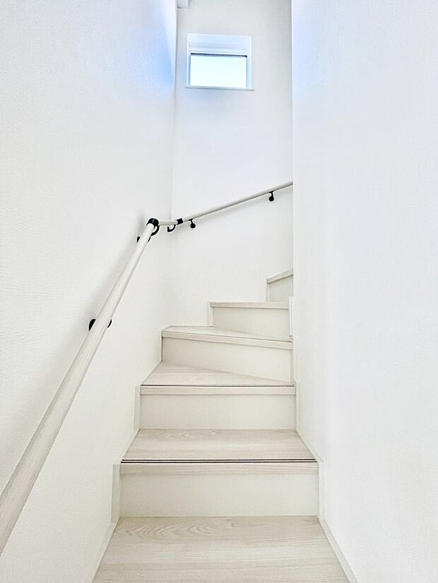 リビング階段が家族の笑顔と会話をつないでくれます