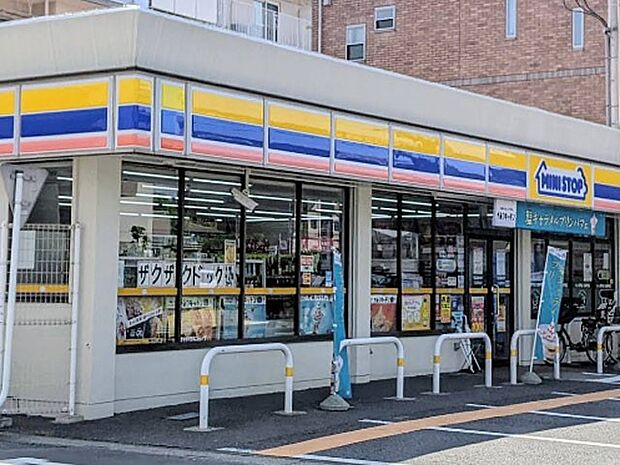 コンビニ 800m ミニストップ 土呂駅前店