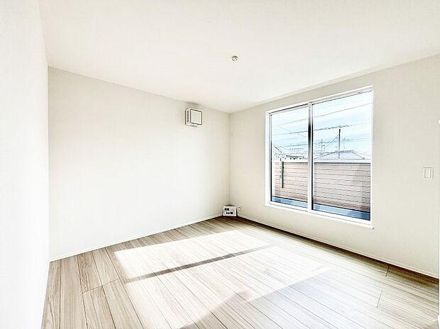 ナチュラルなフローリングはどんなインテリアにもマッチ。