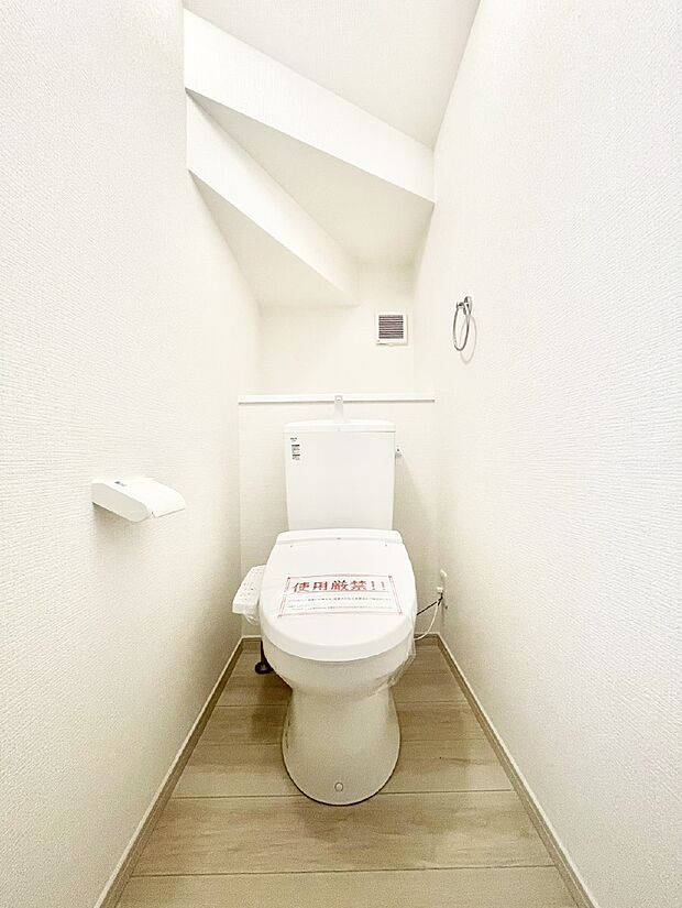 トイレは安心の2箇所！朝のバタバタも一安心です。