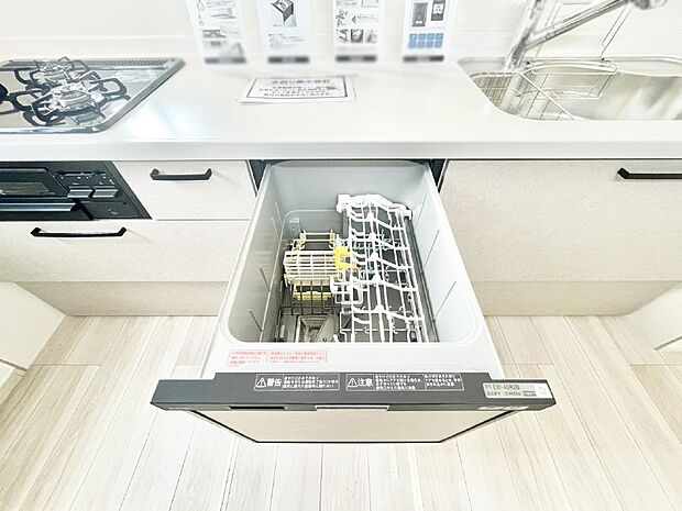 面倒なお片づけは食洗機にお任せ!家事の負担が減って、時間にも気持ちにもゆとりができます。