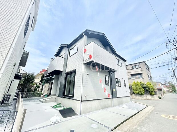 洗練された外観、上質な住空間が広がる室内は永く安心して過ごせる住居です。