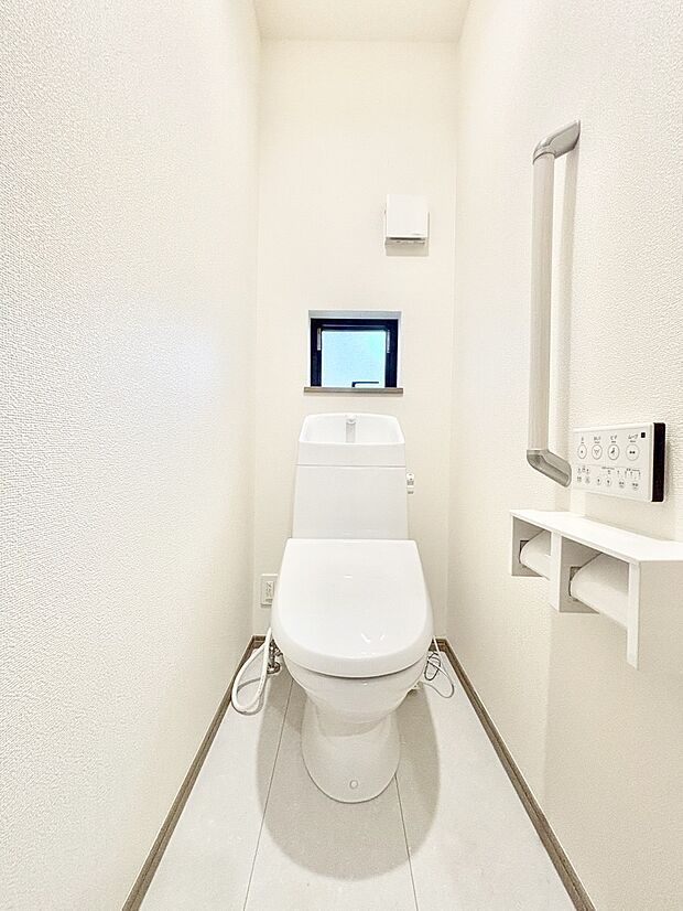 トイレは安心の2箇所!朝のバタバタも一安心です。