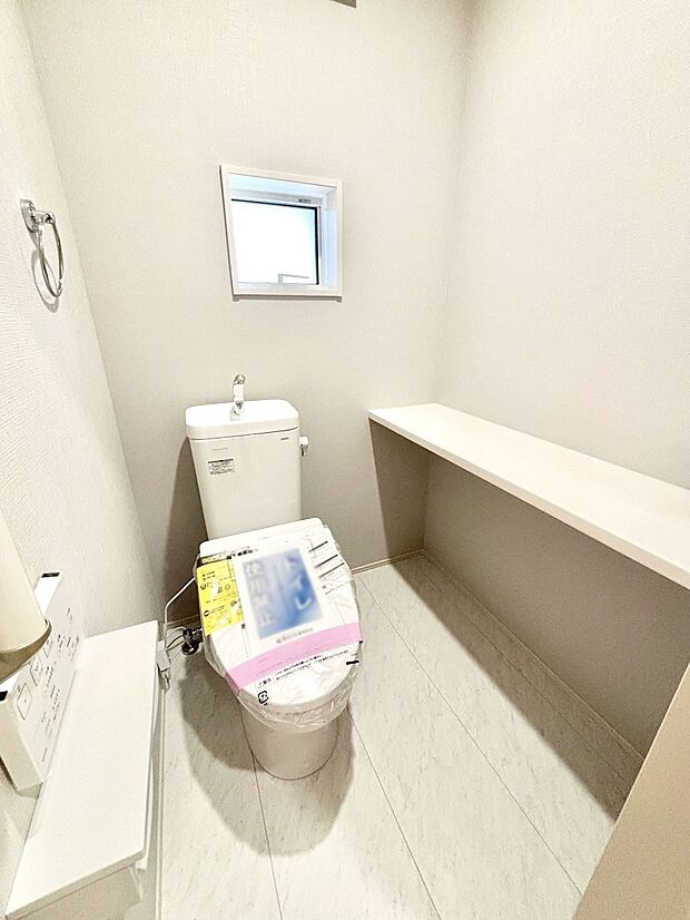 トイレは1階と2階それぞれに配置されていてとても便利です。