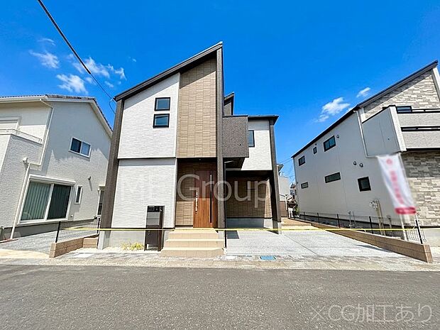 洗練された外観、上質な住空間が広がる室内は永く安心して過ごせる住居です。