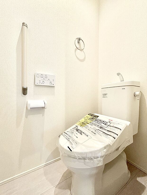 トイレは安心の2箇所!朝のバタバタも一安心です。