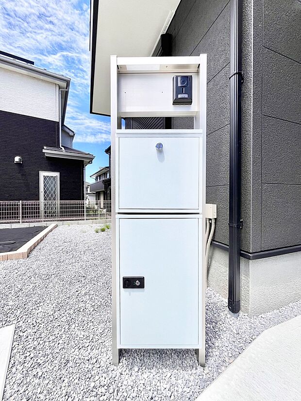 表札・インターホン・ポストをひとつに集約