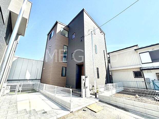 暮らしやすさと居心地の良さにこだわったシンプルで飽きのこないデザイン !