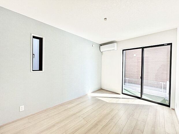 ナチュラルなフローリングはどんなインテリアにもマッチ。  