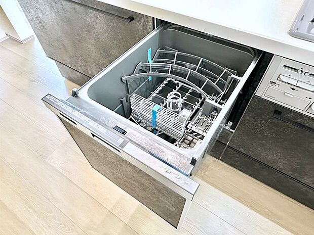面倒なお片づけは食洗機にお任せ!家事の負担が減って、時間にも気持ちにもゆとりができます。