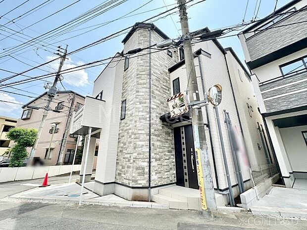 溢れる陽光でご家族の笑顔も輝く