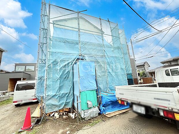たっぷりの陽光と心地よい風が舞い込む住まい