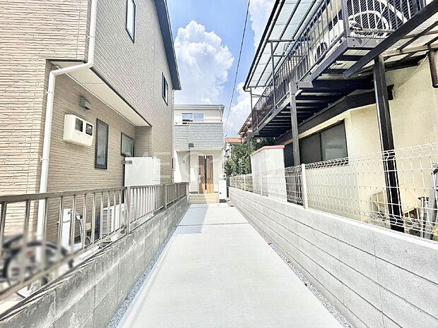 洗練された外観、上質な住空間が広がる室内は永く安心して過ごせる住居です。 
