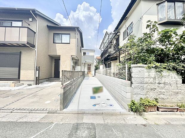 前面道路はきちんと整備されています