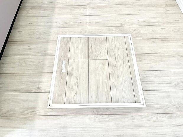 床下収納付き!日用品・非常用品の収納にも大活躍。