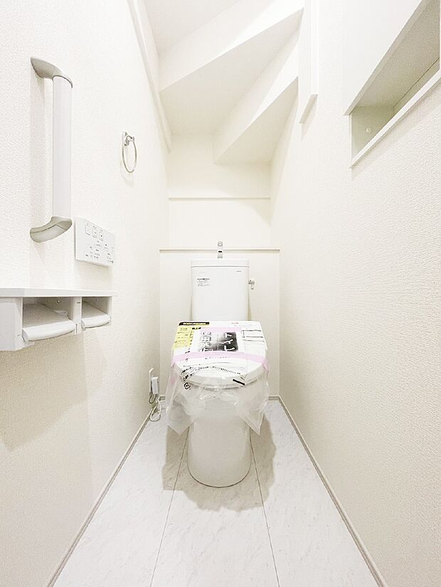 トイレは温水洗浄機能付き