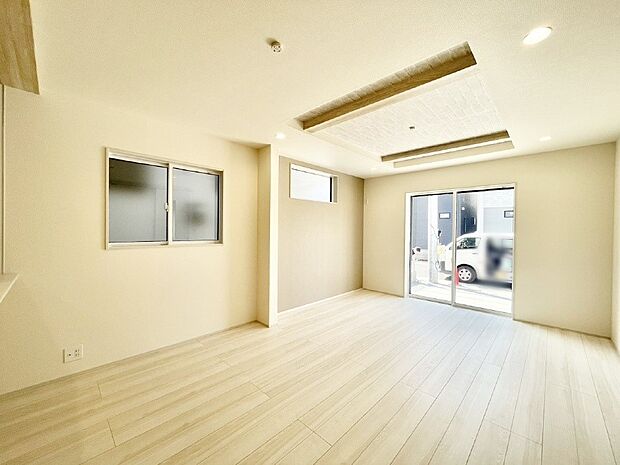 日当たりのいいリビングでゆったりとしたティータイムを! お気に入りのグリーンを飾れば更に心地よさがアップ!