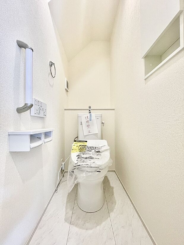 トイレは安心の2箇所!朝のバタバタも一安心です。