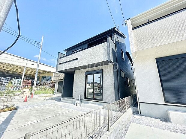 洗練された外観、上質な住空間が広がる室内は永く安心して過ごせる住居です。