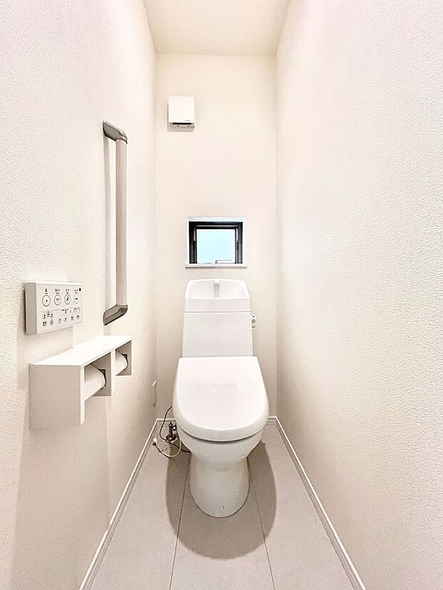 トイレは1階と2階それぞれに配置されていてとても便利です。 