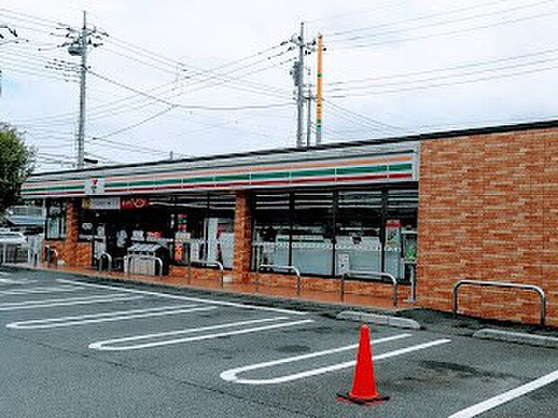 コンビニ 400m セブン-イレブン 北流山店