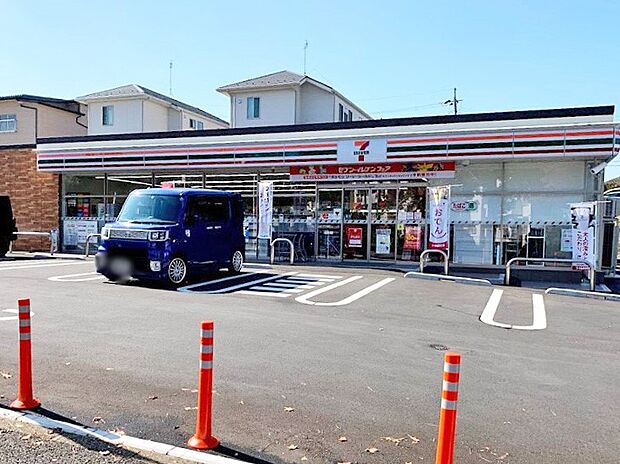 コンビニ 700m セブン-イレブン 松戸小金原8丁目店