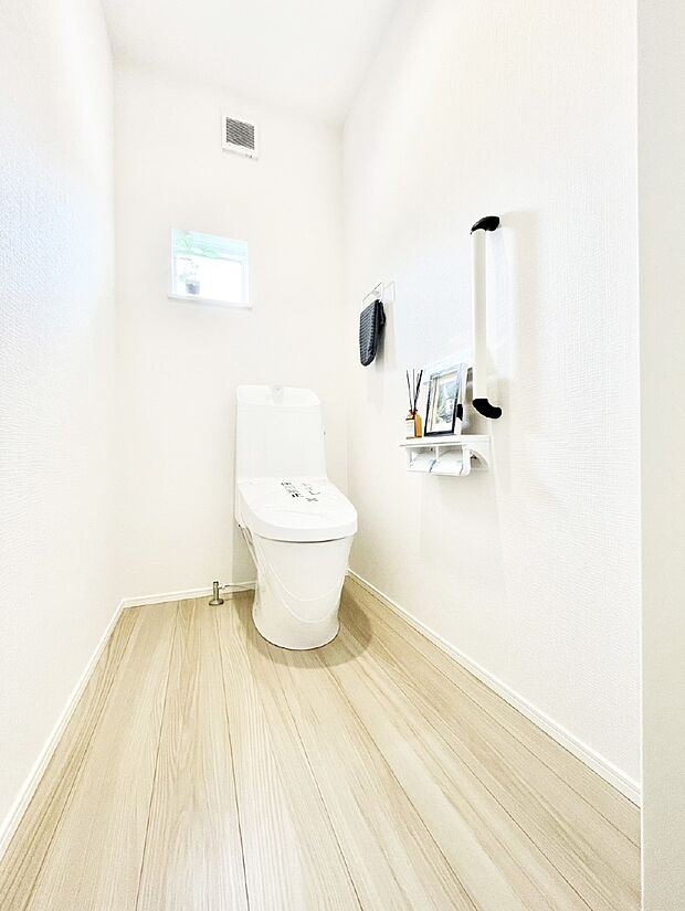 トイレは温水洗浄機能付き